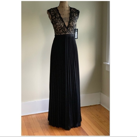 Xscape black lace overlay chiffon pleat dress 4 - Picture 8 of 15